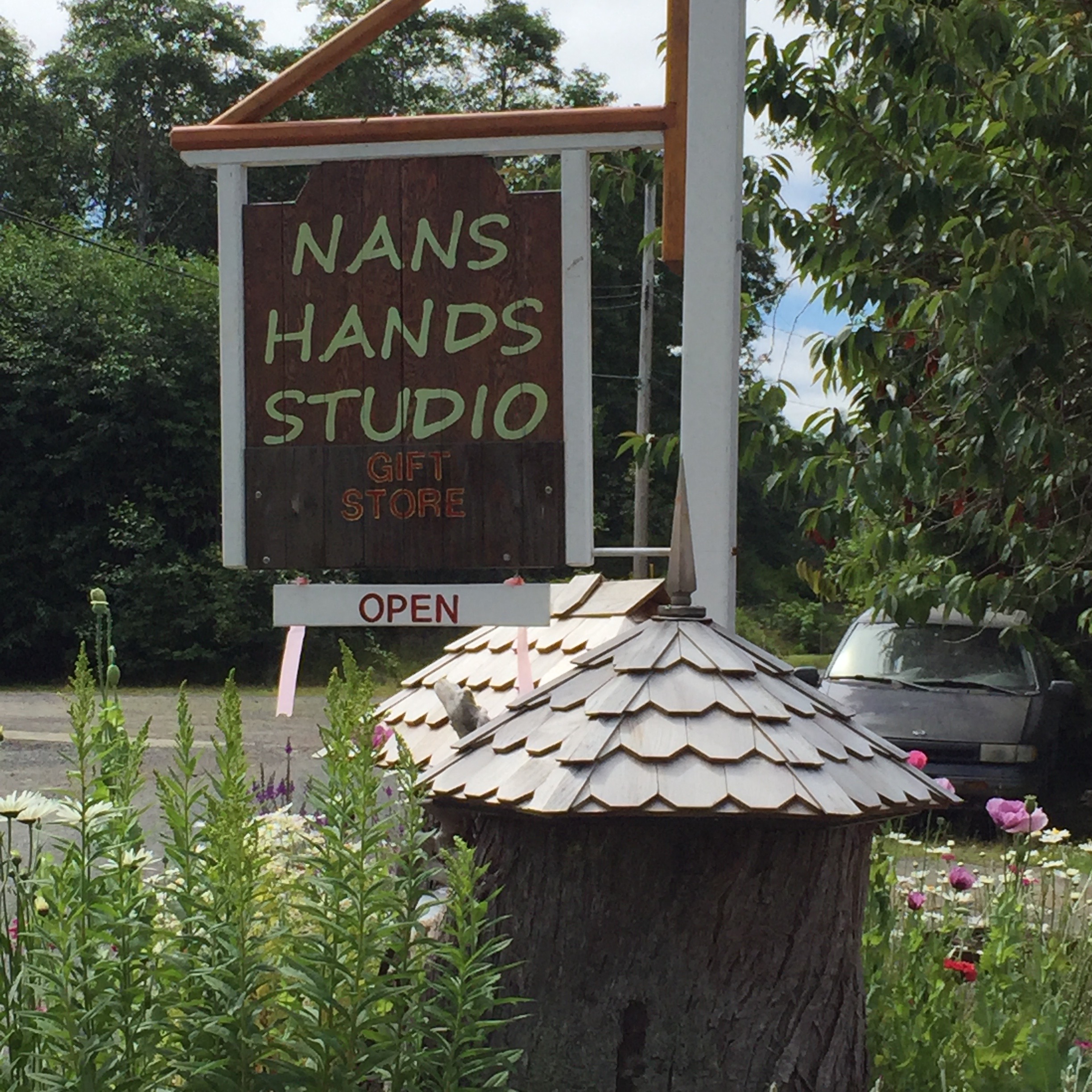 nan's hands studio 1